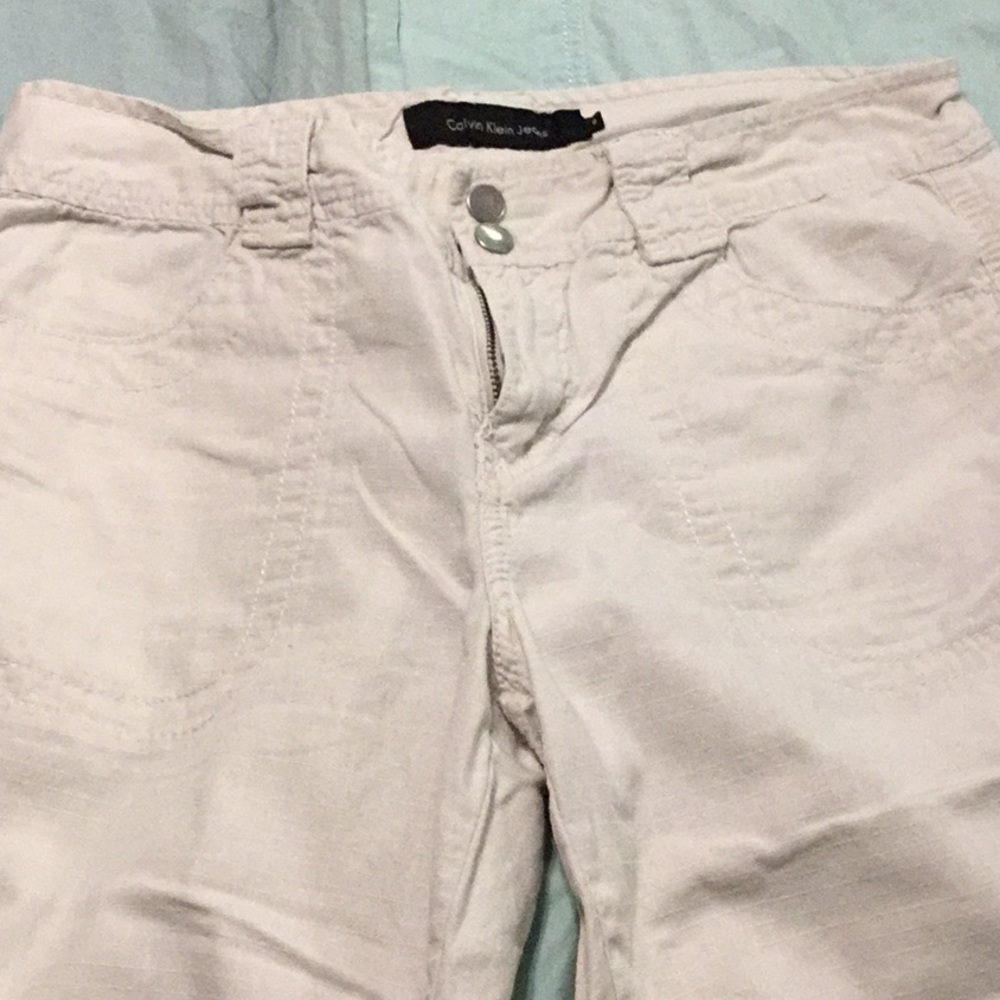 Calvin Klein crop lightweight khaki pants